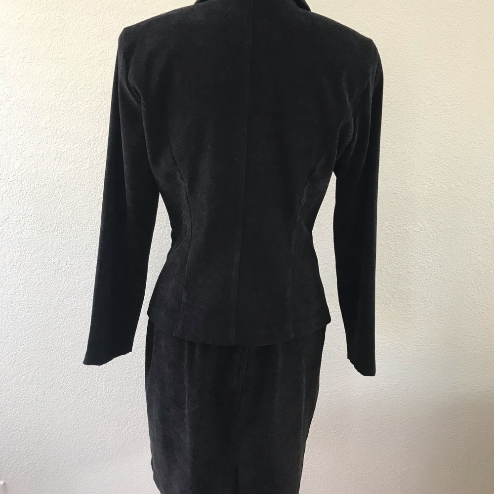 Stretch Suite - image 7